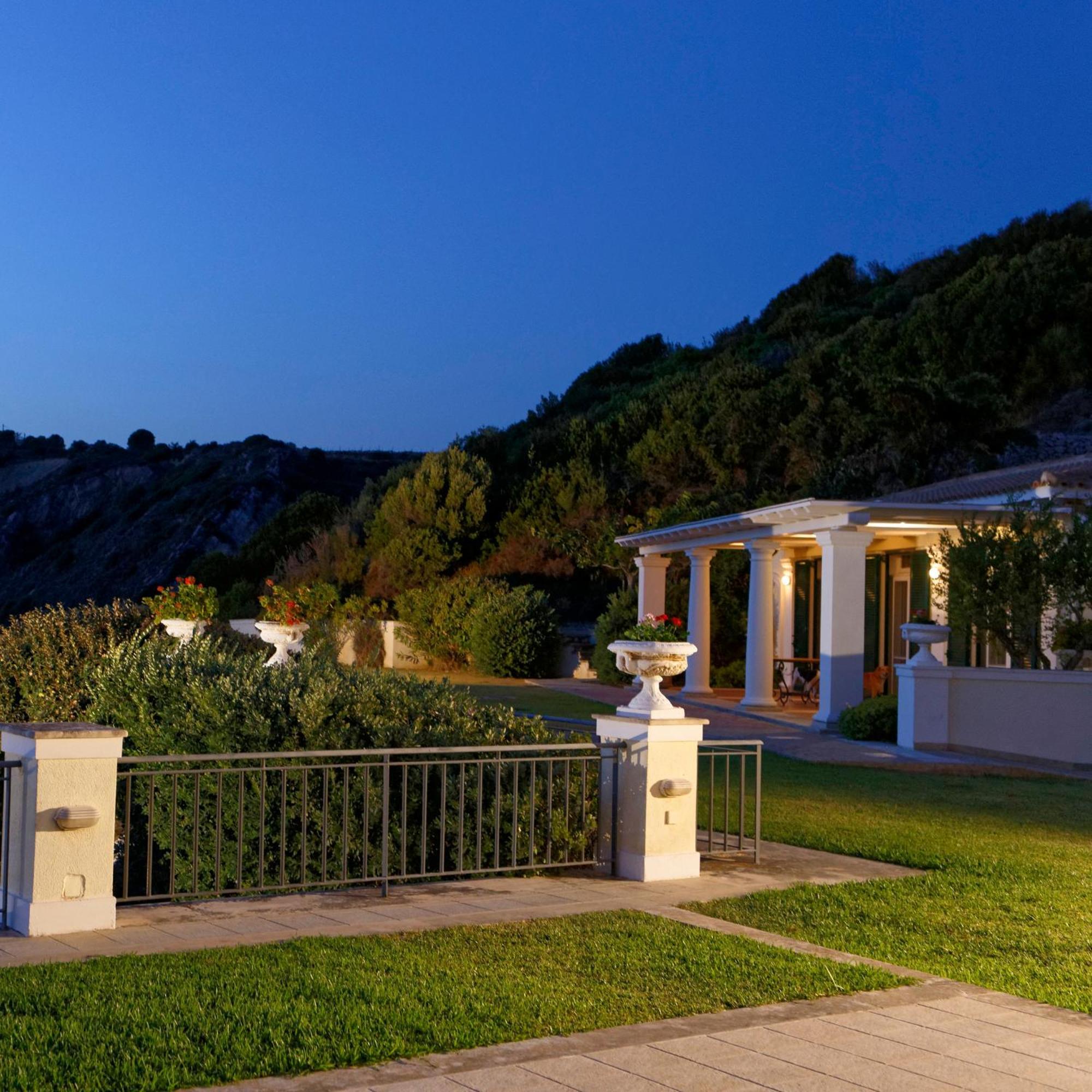 Villa Rhoe Minia ภายนอก รูปภาพ